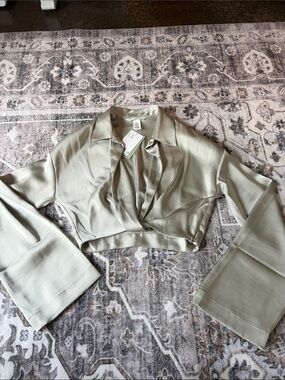 H&M Sage Green Satin Cropped Blouse